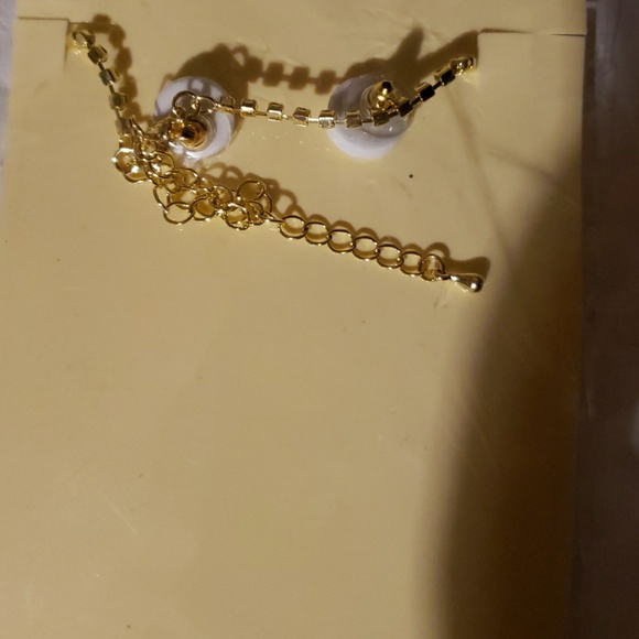 Necklace and Earrings Set - Picture 5 of 5